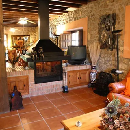 La Lobera Villa *